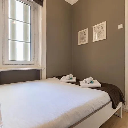 Lovelystay - Bright Chiado Flat Lisboa